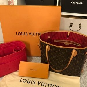 Louis Vuitton MM cerise monogram